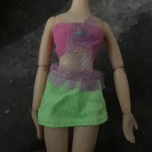 S93032512f8724d5f8606adff17010599p 4