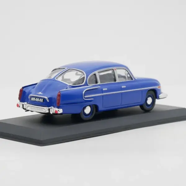 ixo 1:43 Tatra 603-2 Diecast Car Model - Image 4