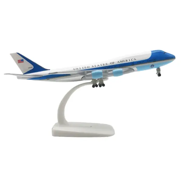 8 Inch Diecast Boeing 747 Airplane Model - Image 3