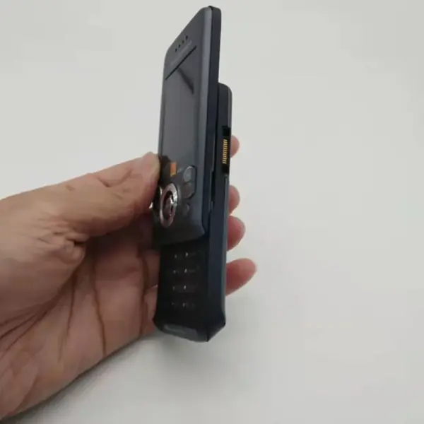 Sony Ericsson W580 Vintage Mobile Phone with 2MP Camera - Image 3