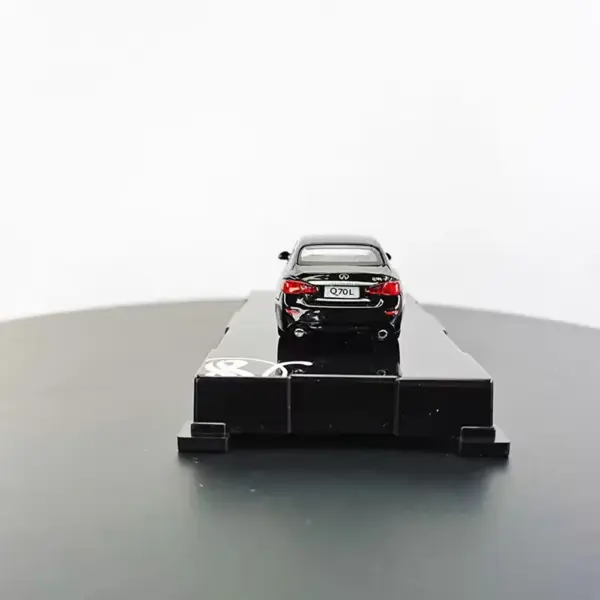 2018 Infiniti Q70L Scale Die-Cast Model Collectible - Image 4