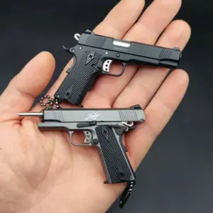 Mini Metal Gun Model 1:3 1911 Keychain Toy