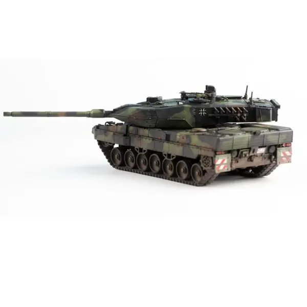 German Leopard 2A7 Tank Model 1:72 Scale - Image 4