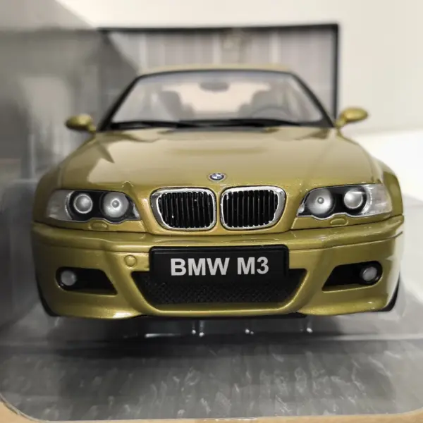 Solido 1:18 BMW E46 M3 2000 Diecast Model - Image 4