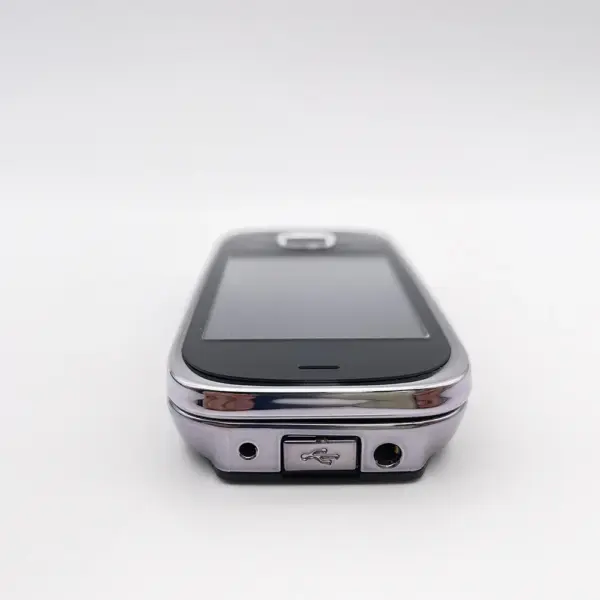 Vintage Nokia 7230 3G GSM Mobile Phone - Image 4