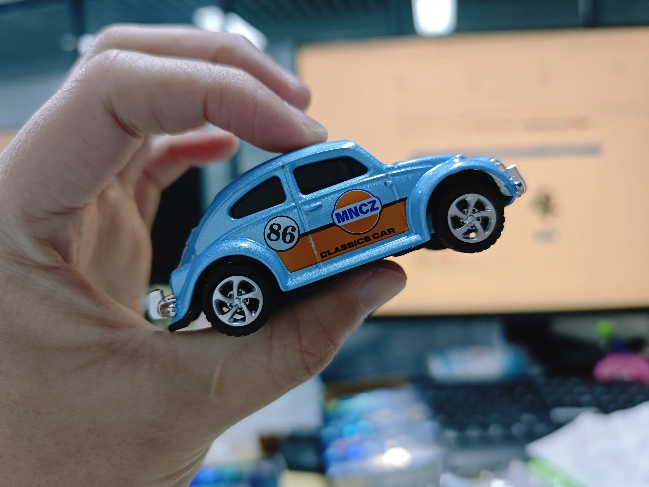 1:64 Mini Off-Road RC Car with Alloy Details 4 1:64 Mini Off-Road RC Car with Alloy Details - Image 4