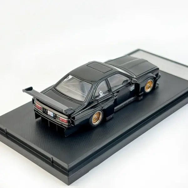 JERREN 1:64 Scale E24 635 CSI Alloy Car Model - Image 2