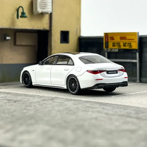 Die cast 1:64 Alloy S63 E Passenger Car Model Collection - Image 2