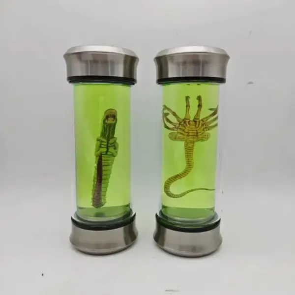 1/6 Scale Alien Chestburster Model Display - Image 6