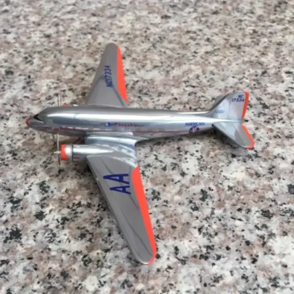 Diecast Lockheed DC-3 American Airlines Model - Image 2