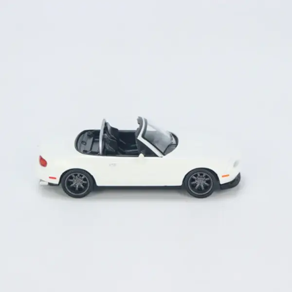 1:64 Miata MX-5 Tuned Alloy Car Model - Image 5