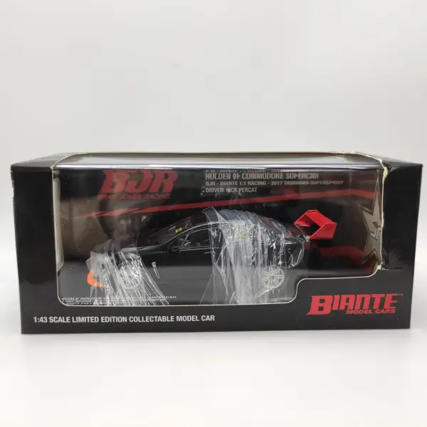 Biante 1:43 HOLDEN VF COMMODORE Diecast Model - Image 7