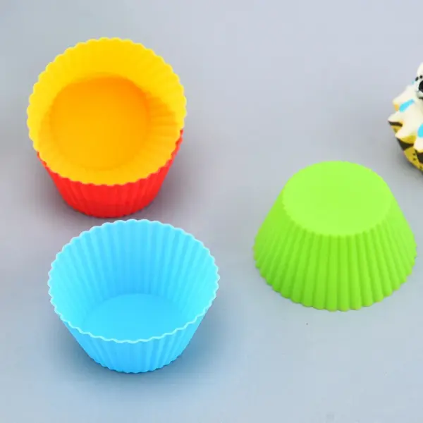 6-Piece Silicone Baking Mold Set - Image 4