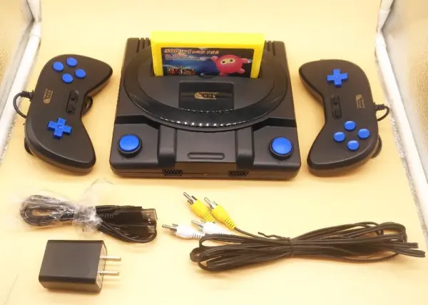 8bit FH-008 Retro AV Game Console with 2 Controllers - Image 5