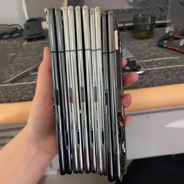 Samsung Galaxy Fold 1 F900 Middle Frame Assembly - Image 2