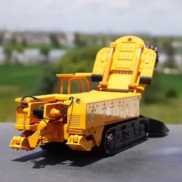 Die-cast Sany Tunnel Boring Machine Model 1:35 Scale - Image 3