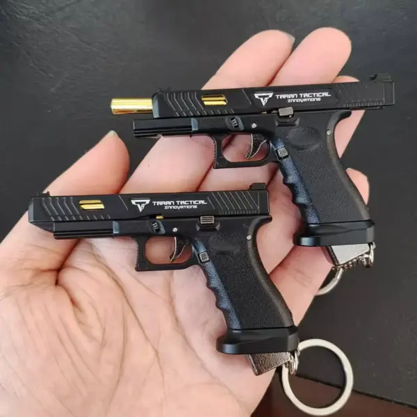 Mini Alloy Gun Keychain Model 1:3 Disassemble Toy - Image 2