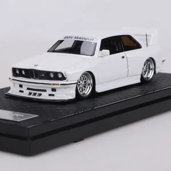 NA 1:64 E30 Motorsport Resin Model Car - Image 7