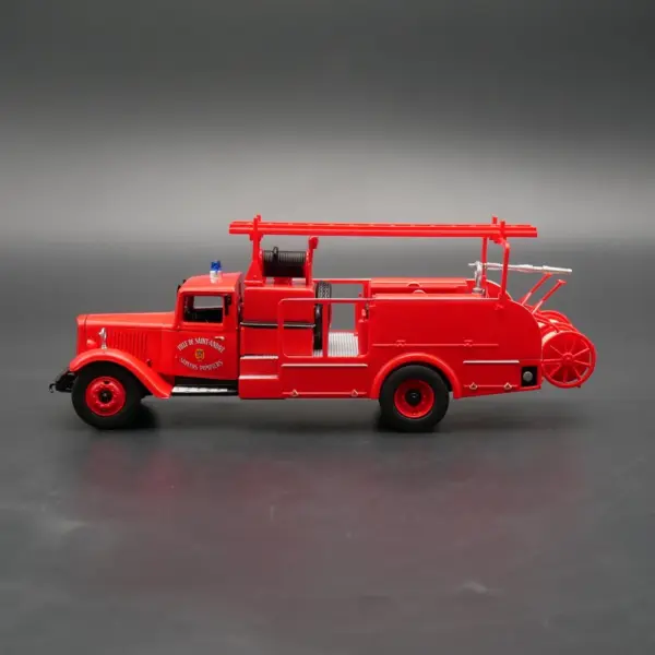 IXO 1:43 Fire Truck Citroen P 45 Diecast Model - Image 2