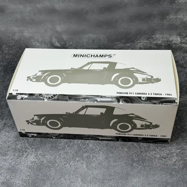 Minichamps 1:18 Porsche 911 Targa 1983 Model - Image 6