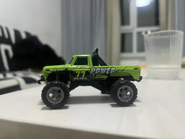 1:64 Off-Road RC Car with Trailer Gift - Image 3
