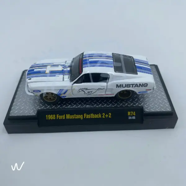 1:64 Scale Diecast 1968 Ford Mustang Fastback Model - Image 4