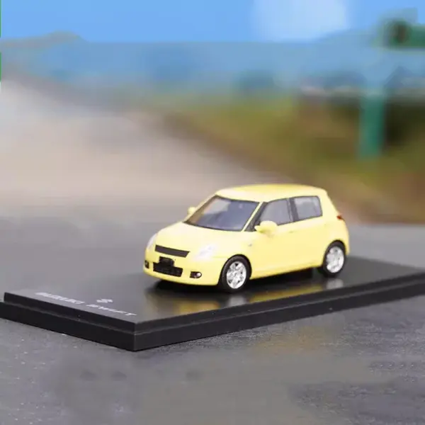 1:43 Jimny SUV & Swift Alloy Model Car Set - Image 8