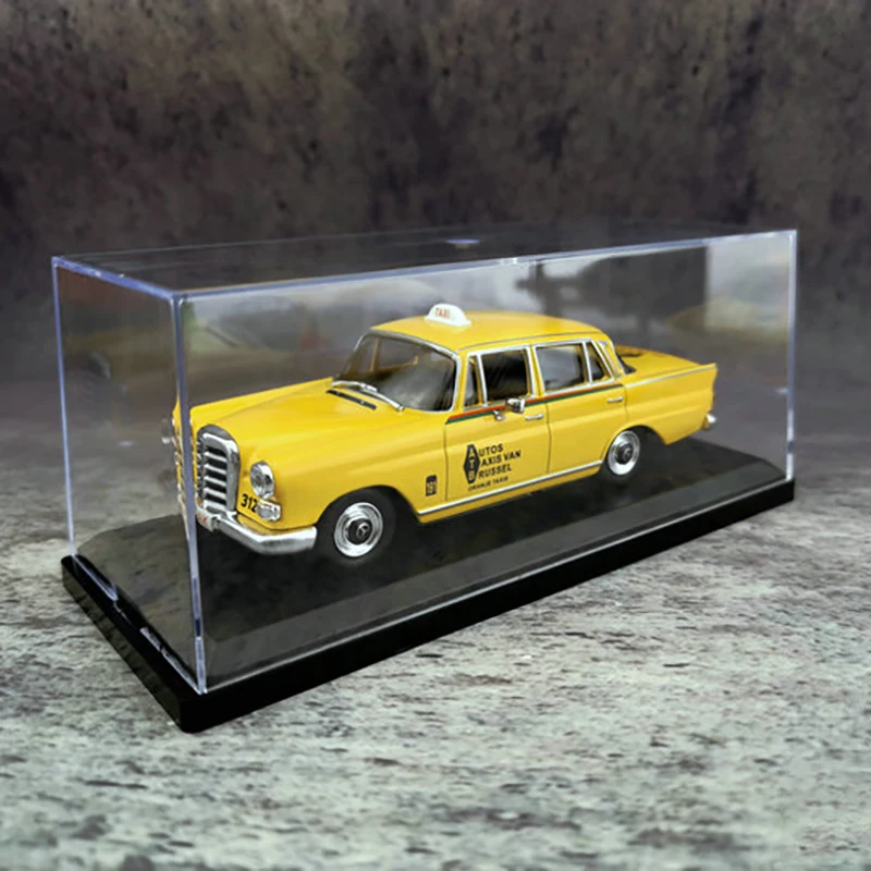 Mercedes Benz 200D Taxi Diecast Model 1/43 6 Mercedes Benz 200D Taxi Diecast Model 1/43 - Image 6