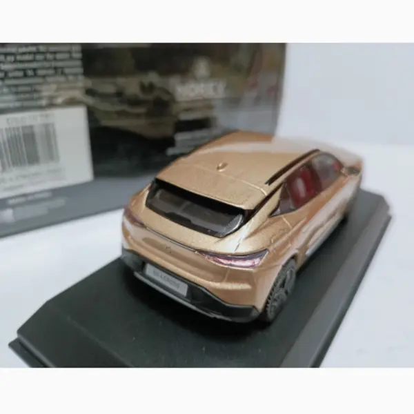 Norev 1/43 Citroen DS4 Cross 2021 Diecast Model - Image 3