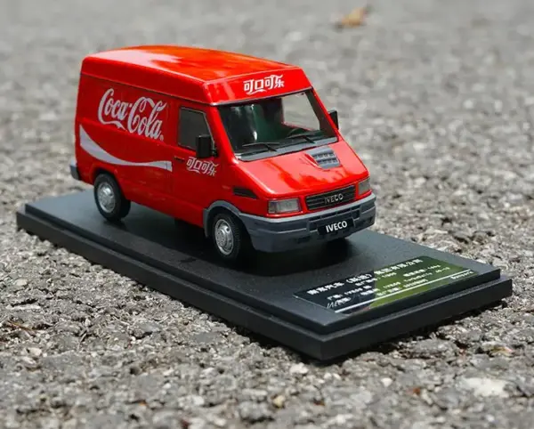 1:43 Nanjing Leap Forward Iveco Truck Model - Image 6