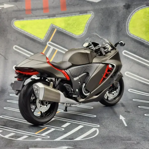 1:9 Suzuki Hayabusa Alloy Motorcycle Model - Image 5