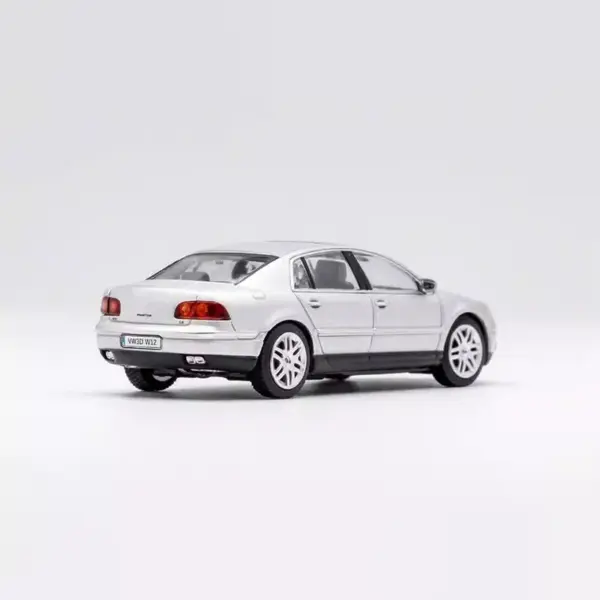 Diecast GCD 1:64 Phaeton Alloy Car Model - Image 3