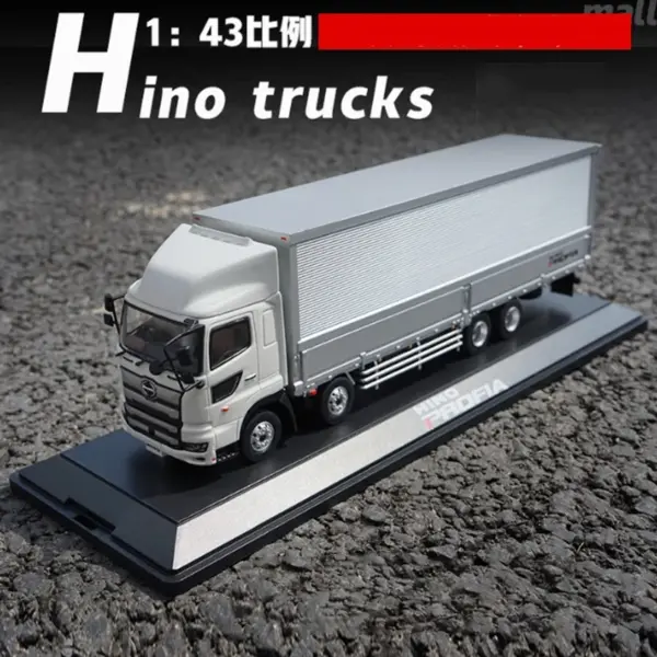 Diecast 1:43 HINO TRUCKS Container Van Model Collection - Image 7