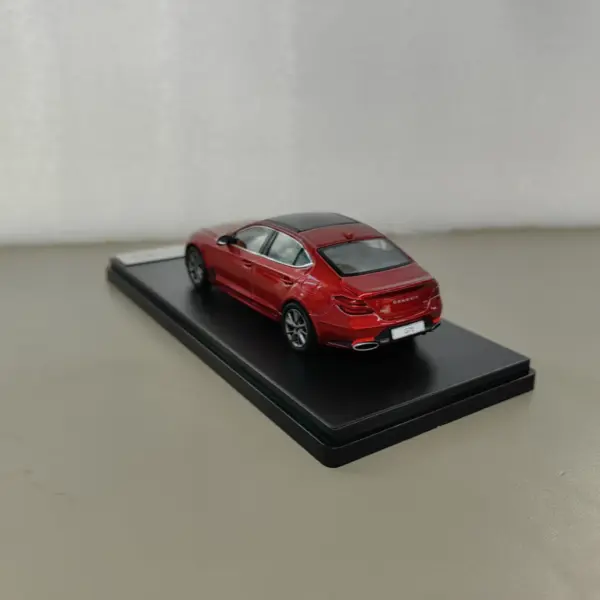 Genesis G70 1:43 Alloy Die-Cast Model Collection - Image 4