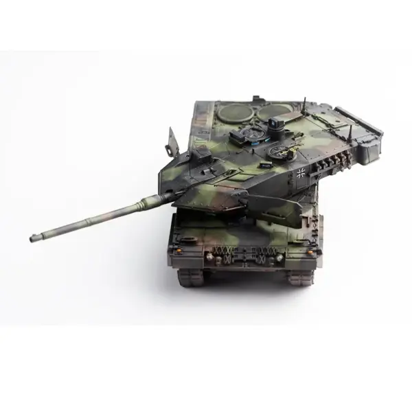 German Leopard 2A7 Tank Model 1:72 Scale - Image 2
