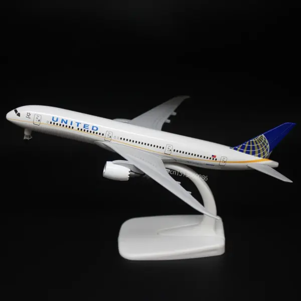 8 Inch Diecast Boeing 747 Airplane Model - Image 10