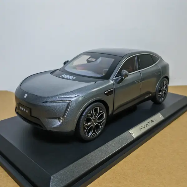 AVATR 11 Diecast 1:18 Scale SUV Collectible - Image 7