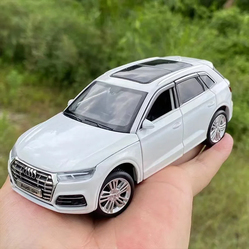 1:32 AUDI Q5 Alloy Diecast Model Toy 2 1:32 AUDI Q5 Alloy Diecast Model Toy - Image 2