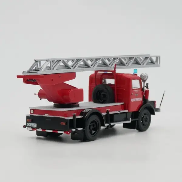 IXO 1:43 Scale IFA S4000-1 DL25 Fire Truck Model - Image 4
