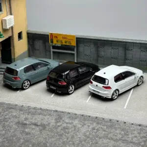 Sb4c827265a584130beeaaf7bbf7d44d4Y 1