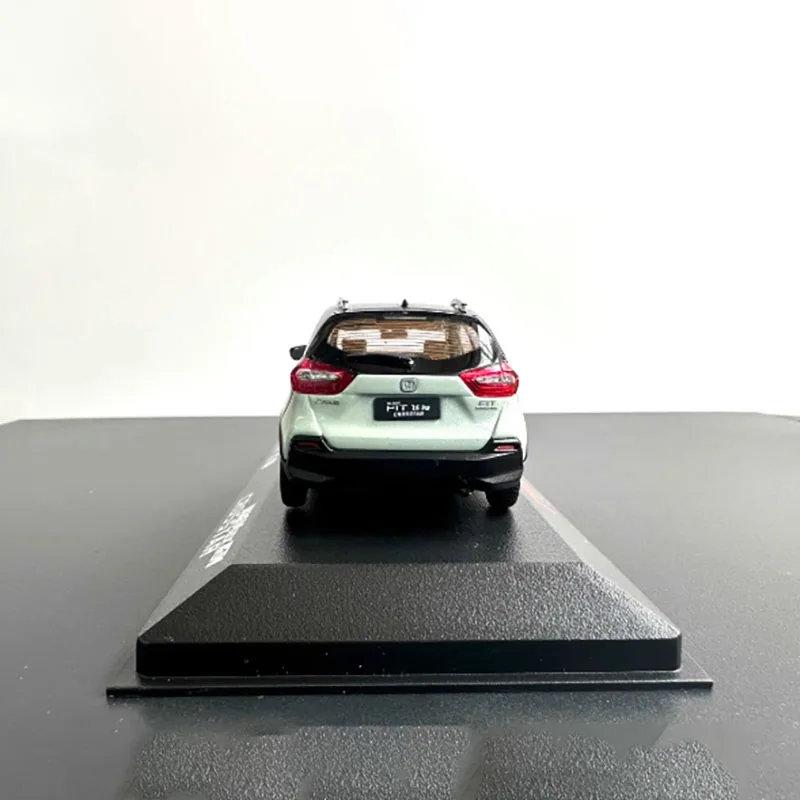 Diecast 1:43 Scale 2023 FIT CROSSTAR Alloy Model Car 5 Diecast 1:43 Scale 2023 FIT CROSSTAR Alloy Model Car - Image 5