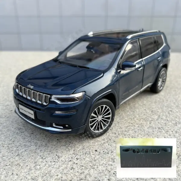 1:18 Jeep Grand Commander Alloy Diecast Model - Image 10