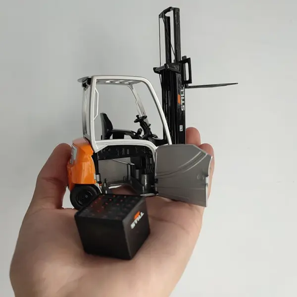Diecast 1/25 STILL RX20-20 Forklift Model Toy for Collectors - Image 4