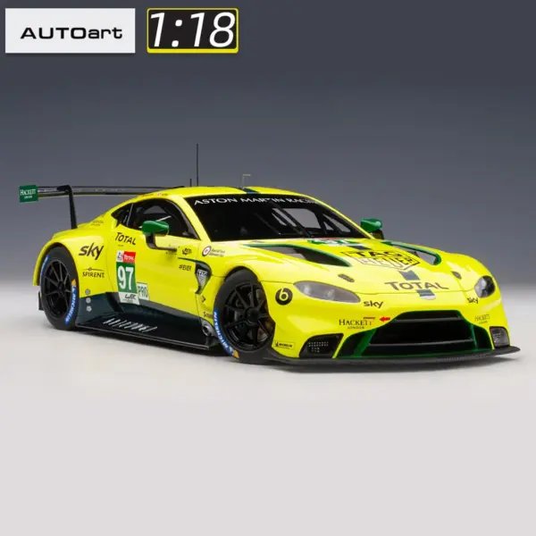 AUTOART 1/18 Aston Martin Vantage GTE Pro Le Mans Model - Image 2