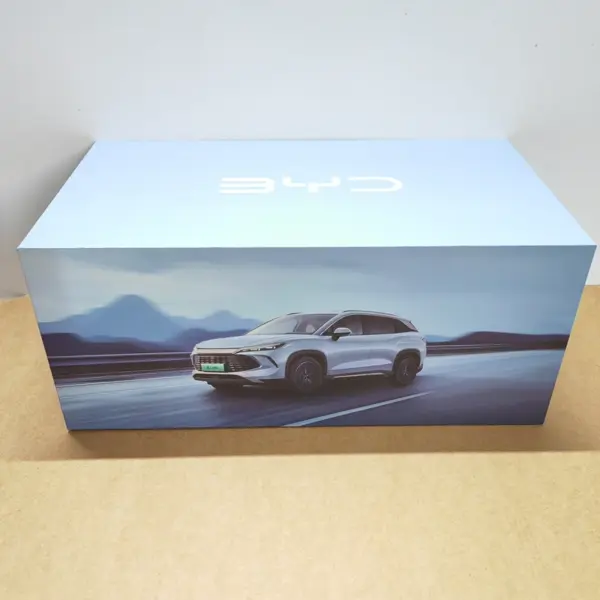 Diecast 1:18 BYD Song L DM-i Model Car Collectible - Image 7