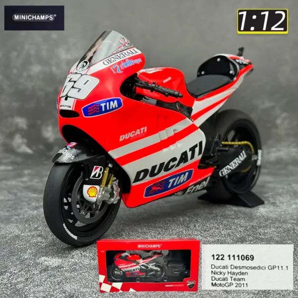 1/12 YZR-M1 RC213V Ducati GP11 Diecast Motorcycle - Image 13