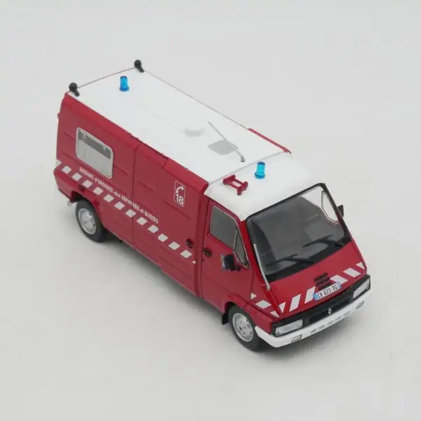 IXO 1:43 French Fire Rescue Vehicle Model - Image 3