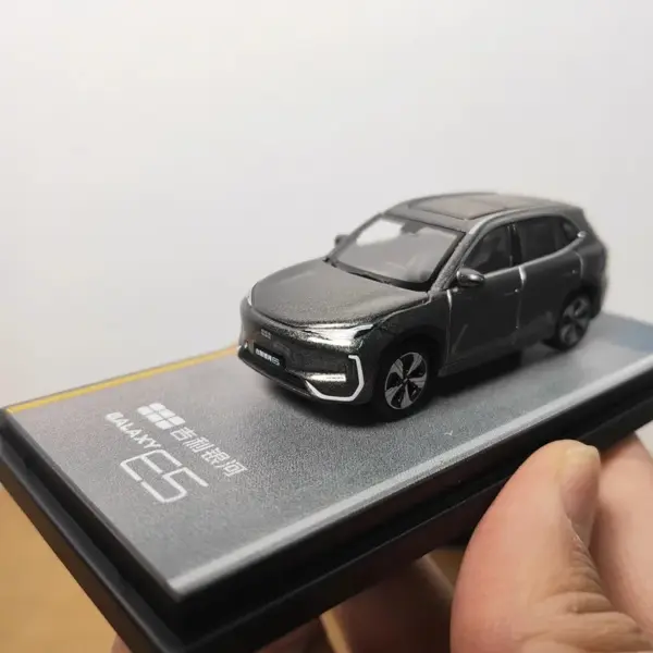 1:64 Geely Galaxy E5 Alloy Car Model - Image 6