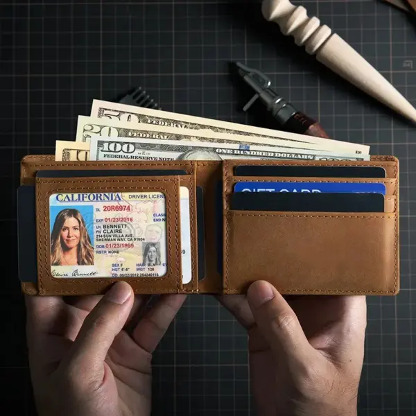Retro Minimalist AirTag Wallet for Men - Image 9