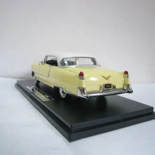 JERREN 1:43 1954 Coupe Alloy Car Model - Image 3